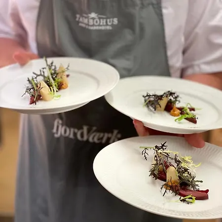 Tambohus & Mini-hôtel 3*