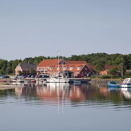 Mini-hôtel Tambohus Kro & Badehotel