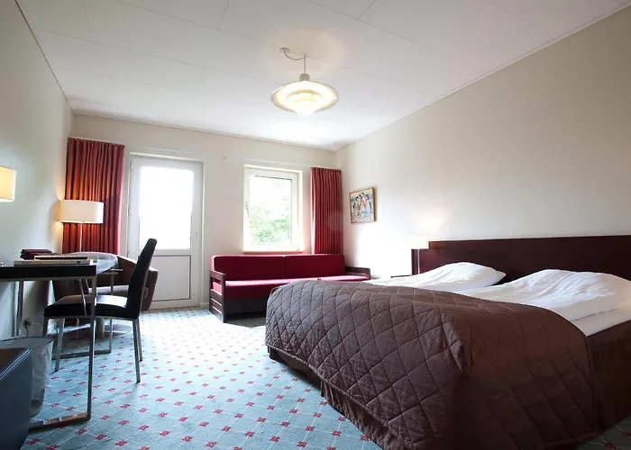 Tambohus Kro&badehotel 3*
